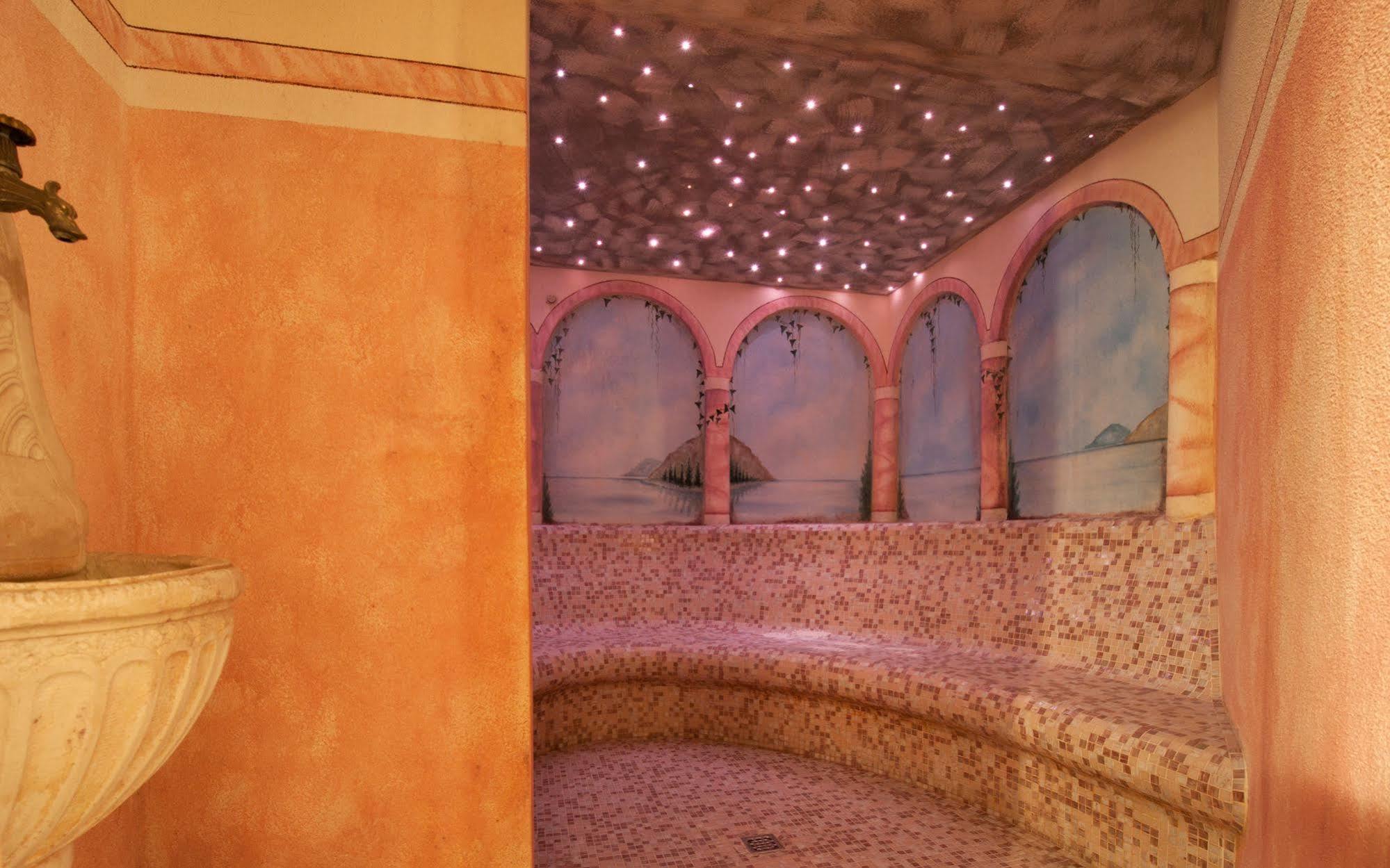 Hotel Sonja Cadipietra Esterno foto