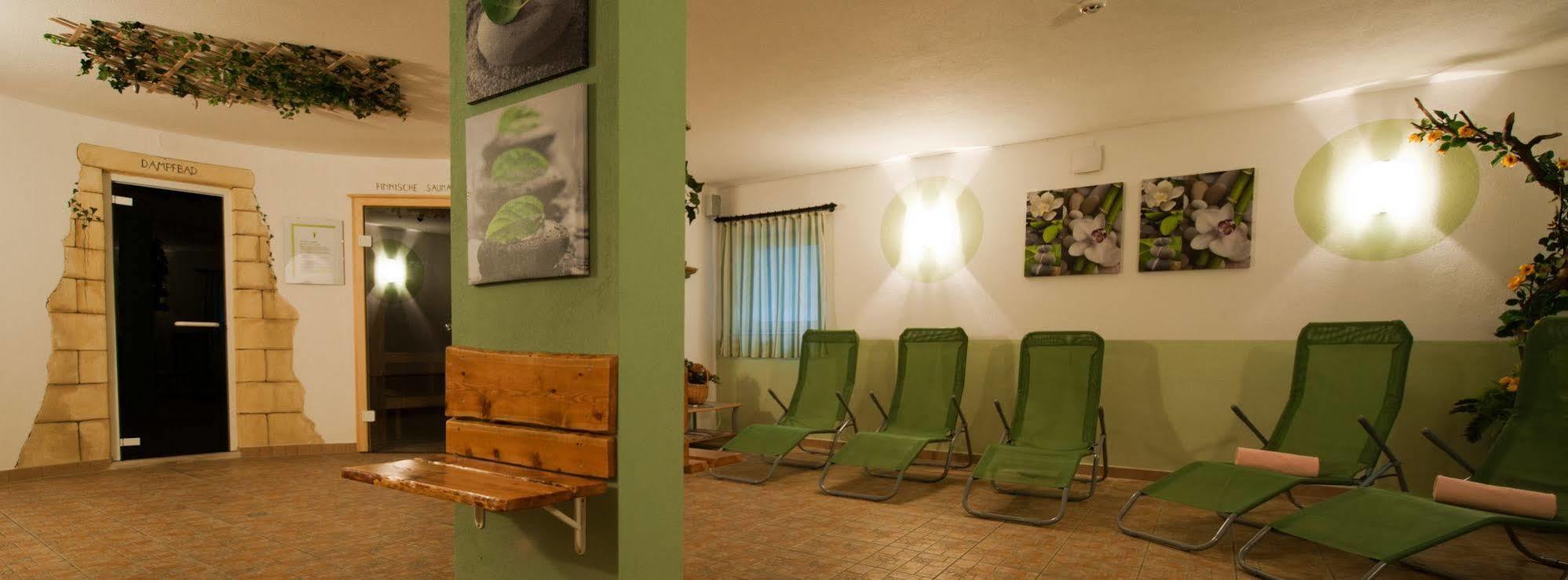 Hotel Sonja Cadipietra Esterno foto